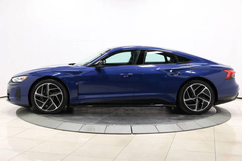 2024 Audi e-tron GT quattro Premium Plus