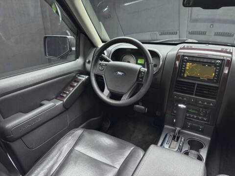 2010 Ford Explorer Limited