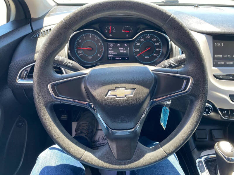 2017 Chevrolet Cruze LS Auto