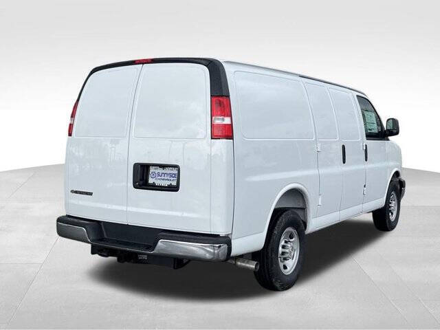 2026 Chevrolet Express 2500