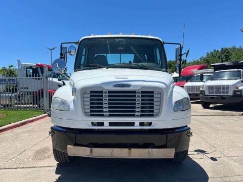 2016 Freightliner M2 106