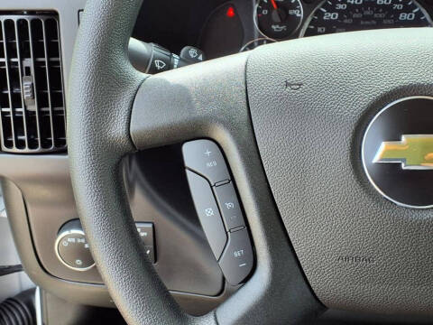 2025 Chevrolet Express 2500