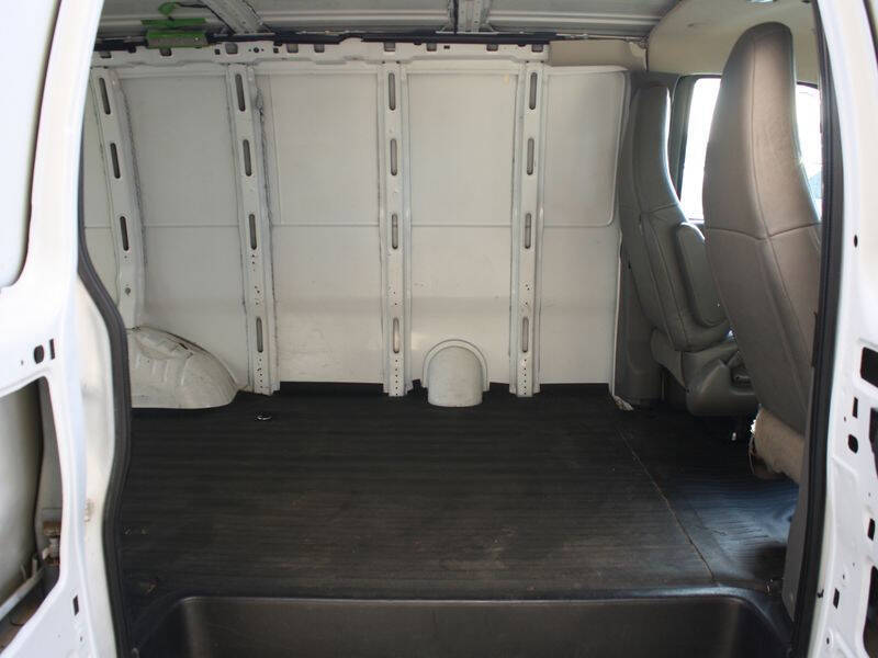 2021 Chevrolet Express 2500