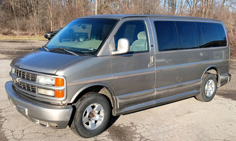2001 Chevrolet Express G1500 LT