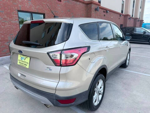 2017 Ford Escape SE