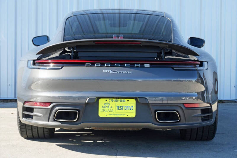 2021 Porsche 911 Carrera