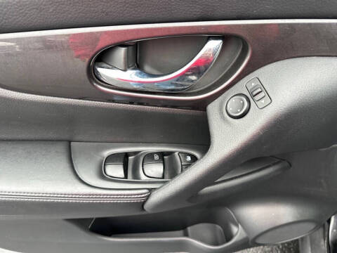 2020 Nissan Rogue SV