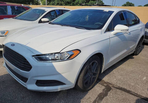 2014 Ford Fusion for sale at Ideal Cars in Hamilton OH