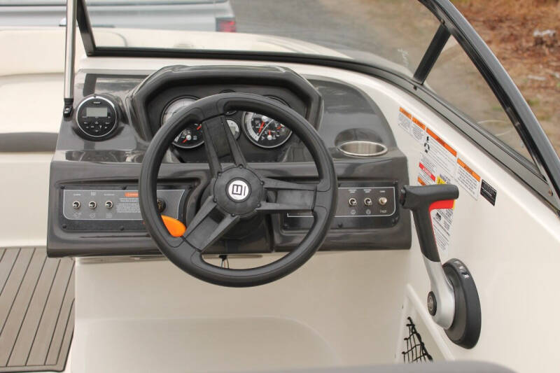 2018 Bayliner VR5 Bowrider