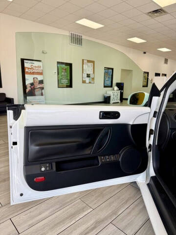 2009 Volkswagen New Beetle Convertible