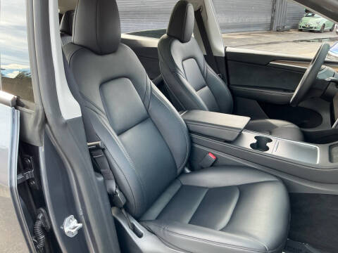 2023 Tesla Model Y Performance