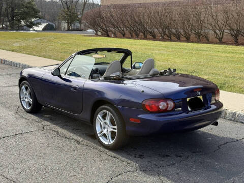 2004 Mazda MX-5 Miata LS
