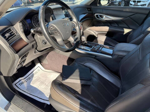 2017 Infiniti Q70L 3.7