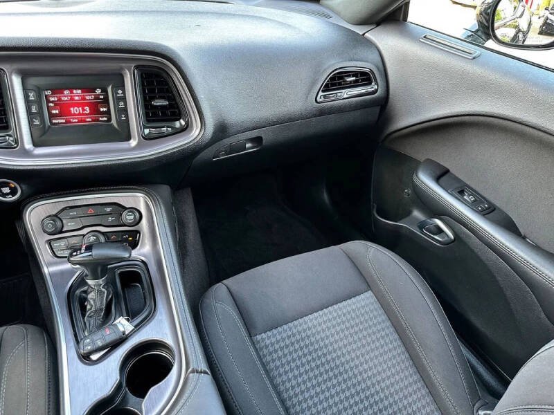 2017 Dodge Challenger