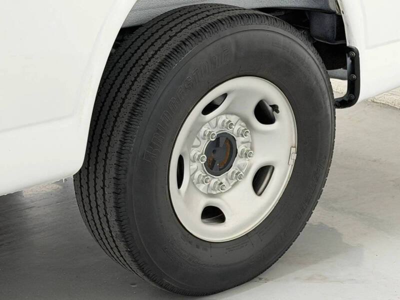 2023 Chevrolet Express LS 3500