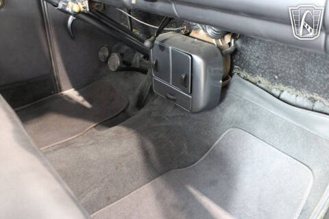 1947 Ford Super Deluxe