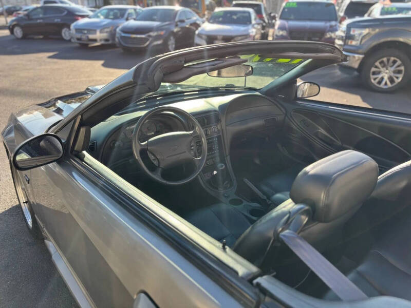 2002 Ford Mustang GT Deluxe