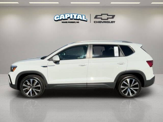 2024 Volkswagen Taos SE