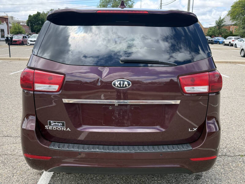 2017 Kia Sedona LX