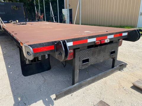 2017 Morgan FLATBED for sale at DEBARY TRUCK SALES in Sanford FL