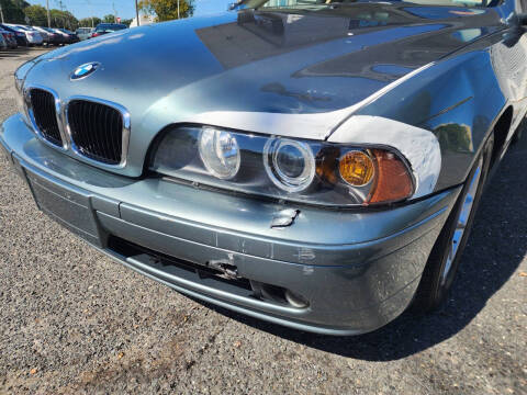 2003 BMW 5 Series 525i