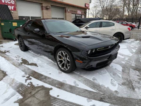 2017 Dodge Challenger SXT Plus