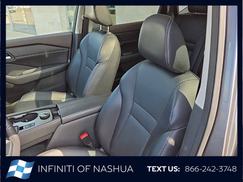 2022 Nissan Rogue SL