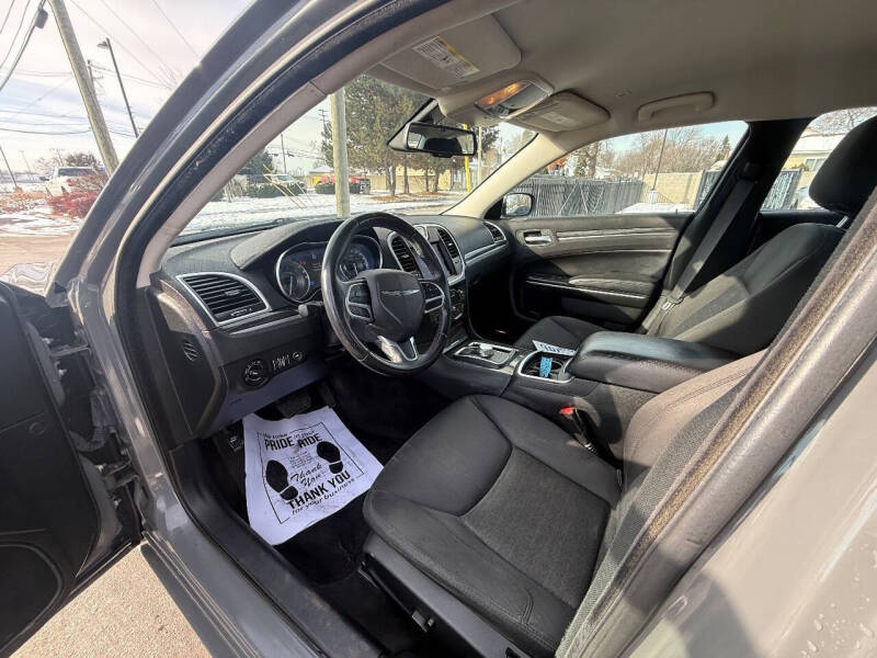 2018 Chrysler 300 Touring L