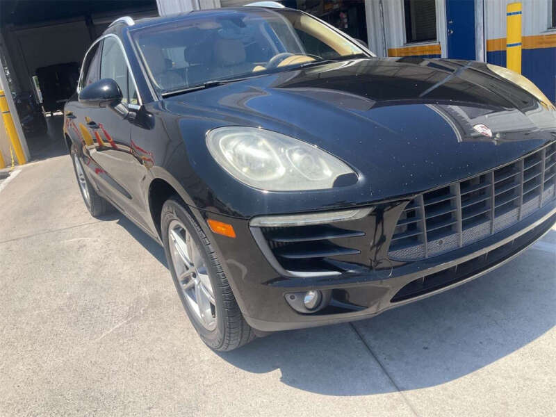 2016 Porsche Macan S