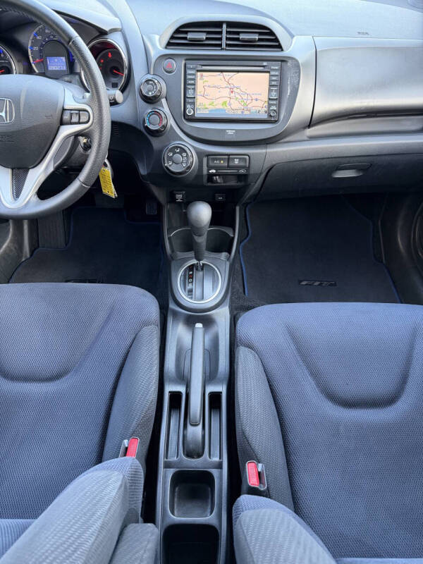 2013 Honda Fit Sport w/Navi