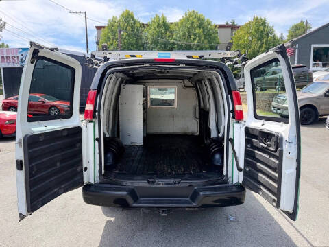 2017 Chevrolet Express 2500