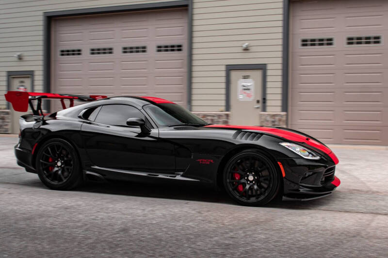 2017 Dodge Viper GTC