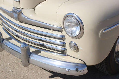 1948 Ford Super Deluxe