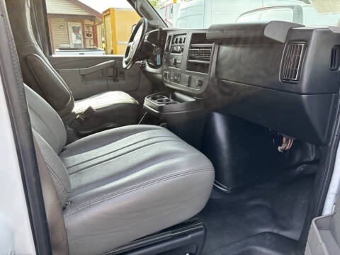 2018 Chevrolet Express 2500