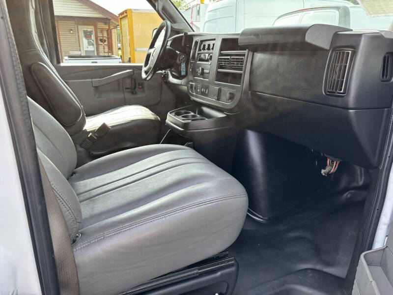 2018 Chevrolet Express 2500