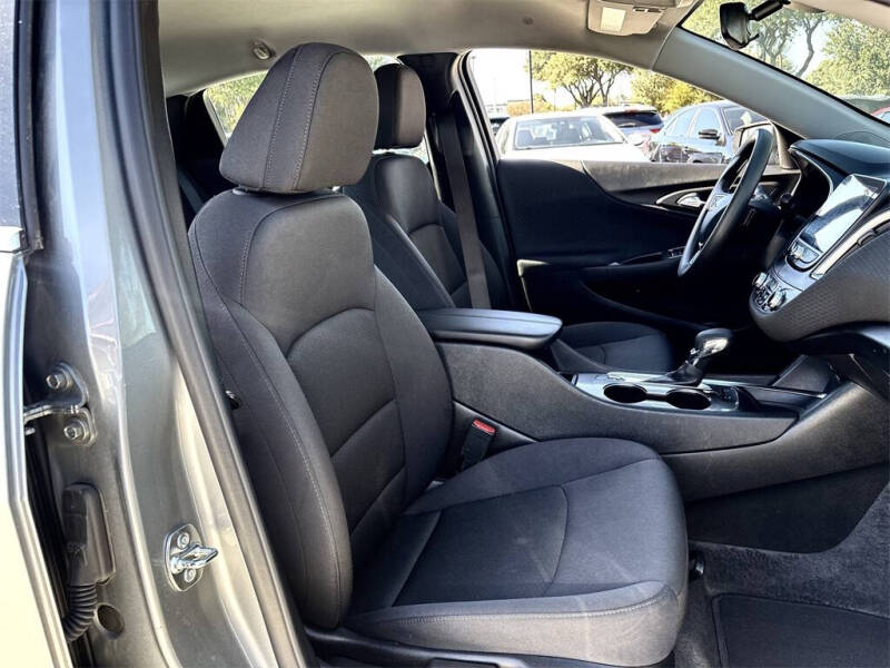 2025 Chevrolet Malibu LT