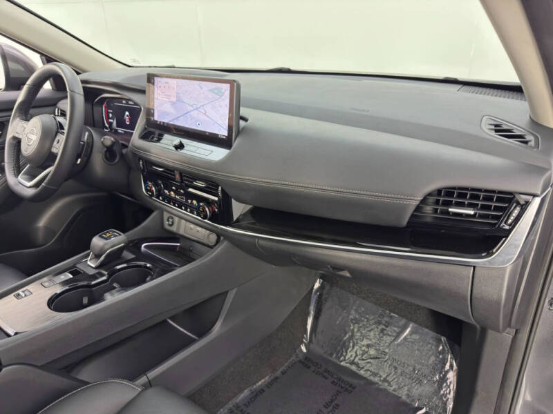 2024 Nissan Rogue SL