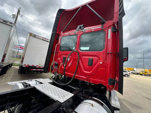 2016 Freightliner Cascadia