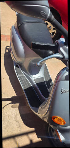 2005 Vespa ET4