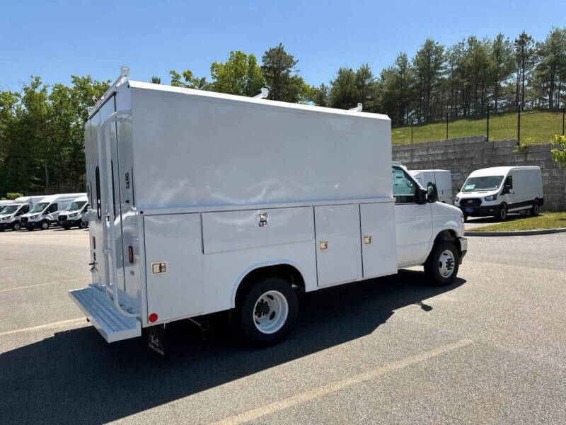 2027 Ford E-Series