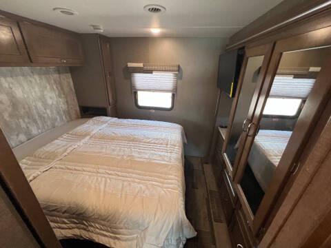 2019 Winnebago Intent 31P Class A RV