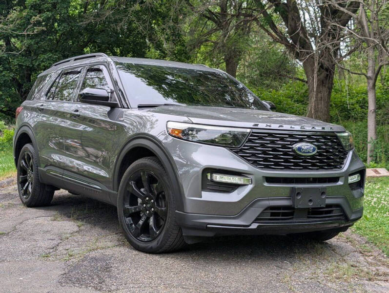 2024 Ford Explorer ST-Line