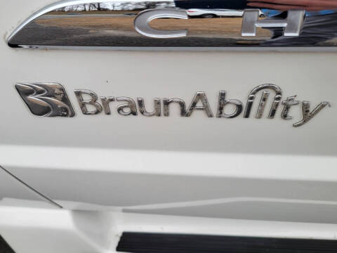 2011 Chrysler WHEELCHAIR VAN