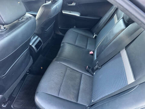 2014 Toyota Camry SE