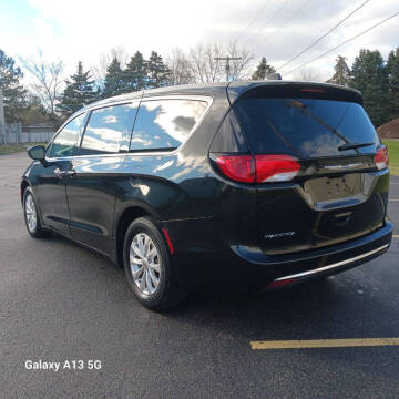 2018 Chrysler Pacifica Touring Plus