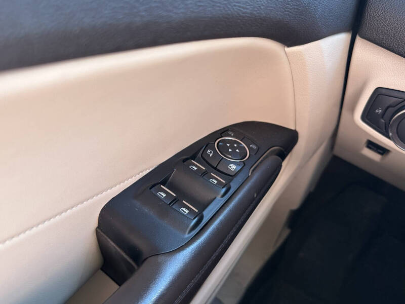 2019 Lincoln MKC Select