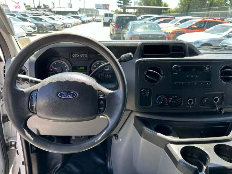2013 Ford E-Series E-150