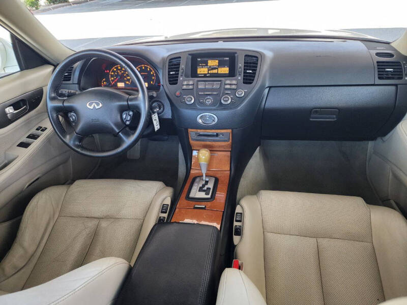2003 Infiniti M45