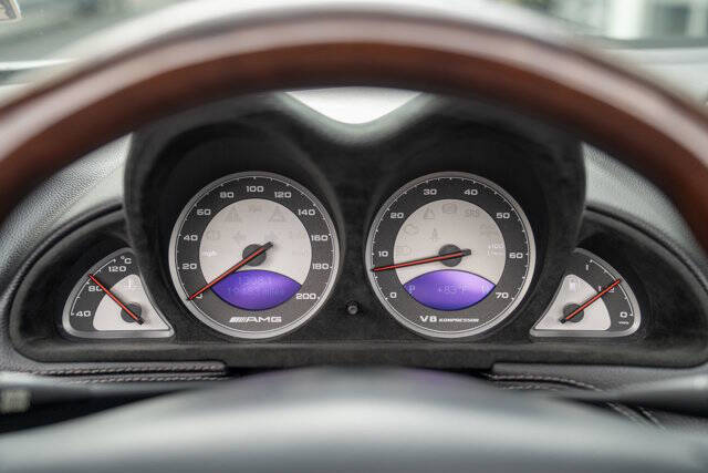 2003 Mercedes-Benz SL-Class 23