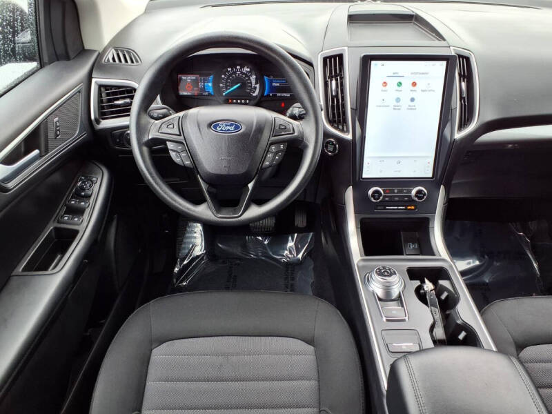 2024 Ford Edge SE